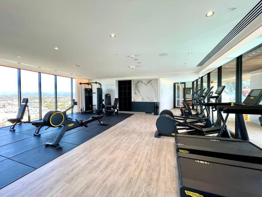 New Impressive 180° River View 1 Bed Apt With Pool 47f Apartment Gold Coast