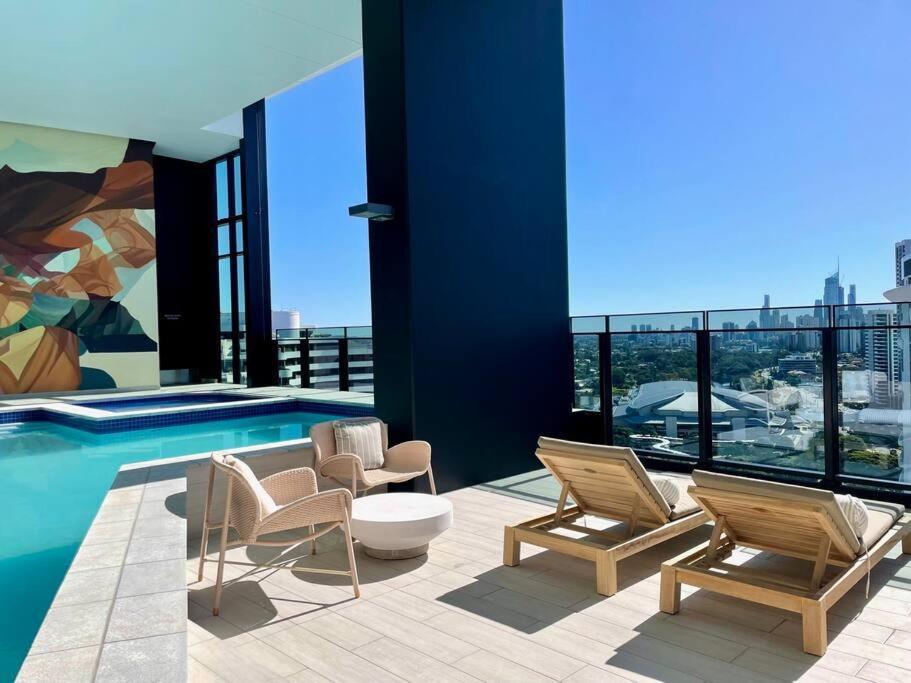 Apartment New Impressive 180° River View 1 Bed Apt With Pool 47f *