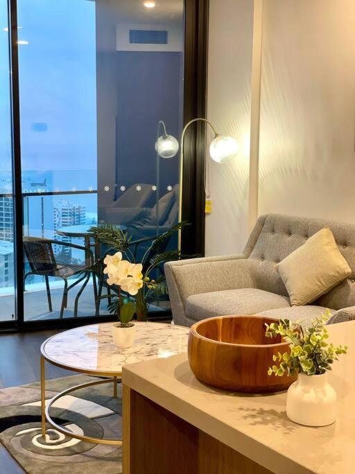 Apartment New Impressive 180° River View 1 Bed Apt With Pool 47f *